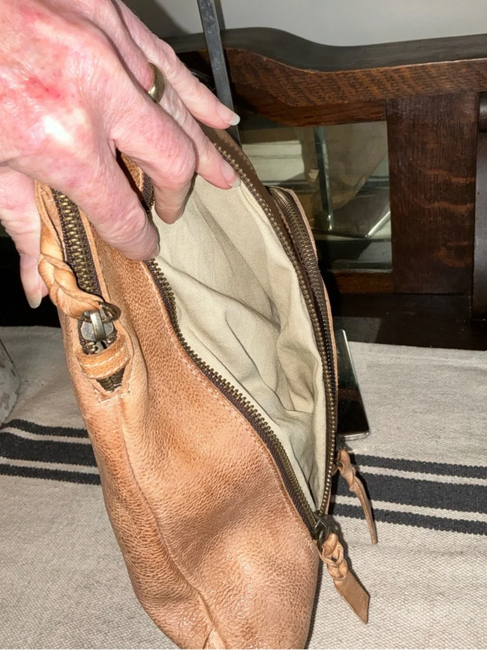 Bed Stu Aiken Leather Crossbody Convertible Bag Tan OATS DD Retail $280 - Picture 7 of 15